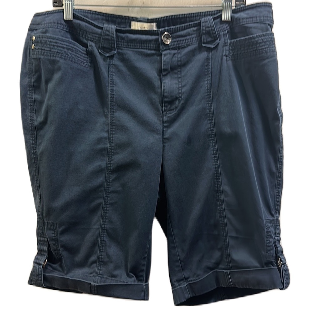 WOMEN'S CJ BANKS BREMUDA SHORTS SIZE 14W Navy Blue